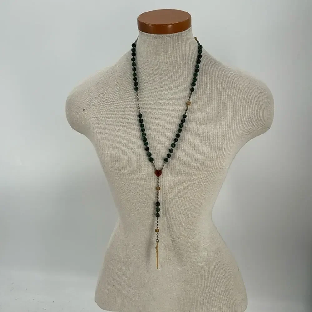 Vintage 1950s plastic/ horn rosary